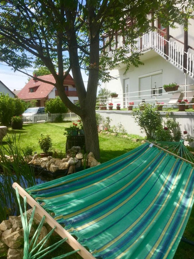 Lelle-kert Apartman 02 Balatonlelle Eksteriør billede