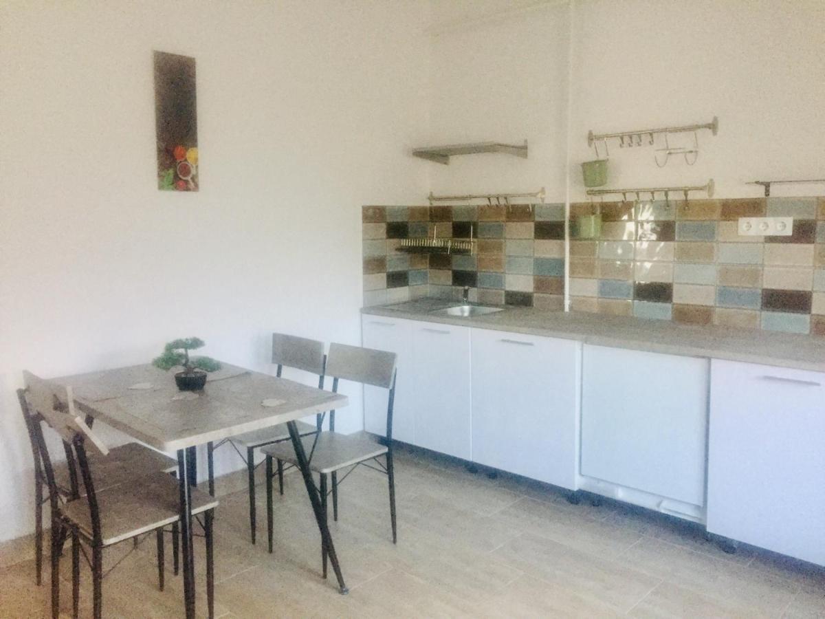 Lelle-kert Apartman 02 Balatonlelle Eksteriør billede